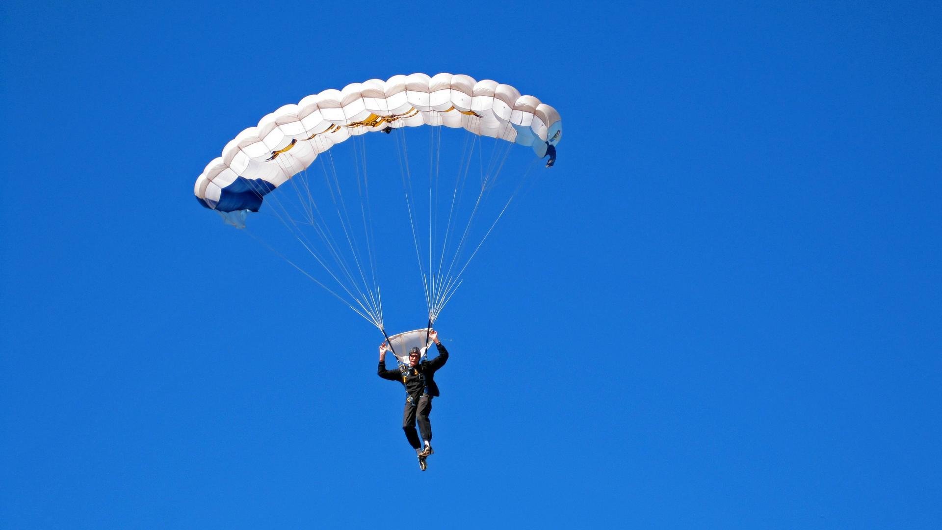 世界杯裁判团队接受专项培训以提升判罚精确度,世界杯裁判要求